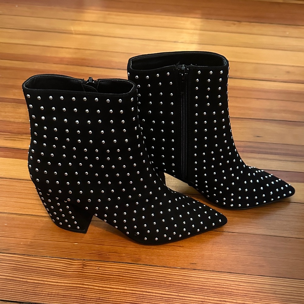Qupid Black Studded Ankle Boots